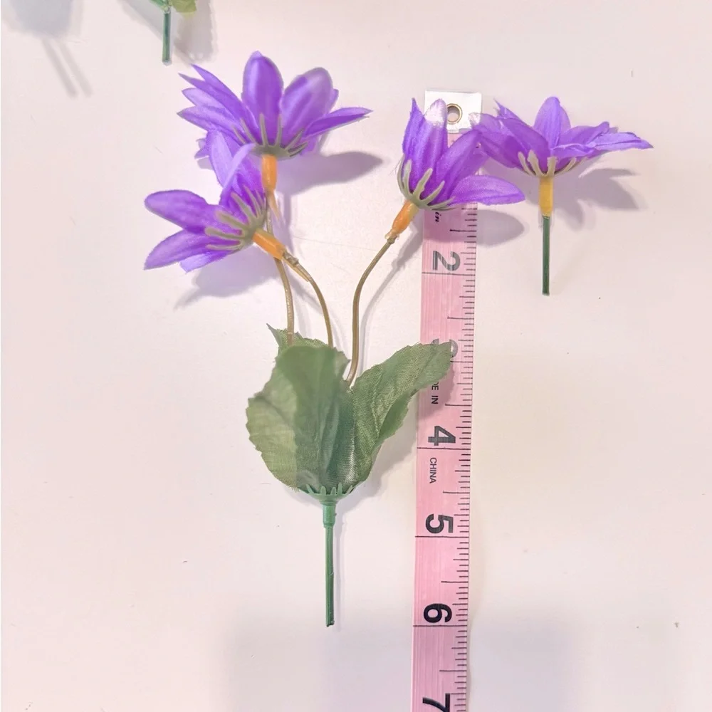 N/A quantity lifelike